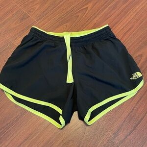North Face Flash Dry Running Shorts Women’s Size Small Built-In Brief